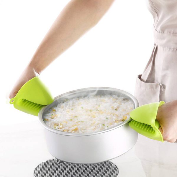 Silicone Heat-Resistant Gloves and Clips – Non-Stick, Anti-Slip Cooking Mitts